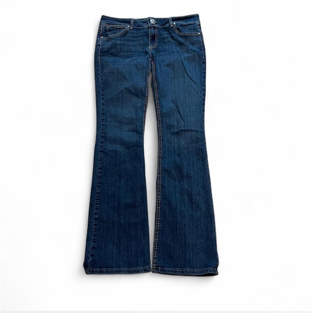 Wrangler Women’s Denim Boot Cut Western Stretch Jeans.